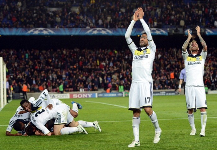 24/4/2012 – Chelsea đánh bại Barcelona ở trận lượt về bán kết Champions League bất chấp phải chơi với 10 người vì John Terry bị thẻ đỏ.